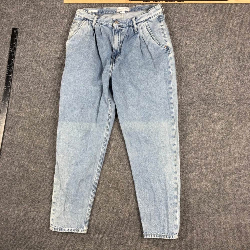 Calvin Klein Jeans Mom Jeans Womens Size 32 Light Wash Pleated High Rise Tapered